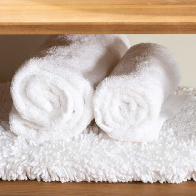 Elegant woman's bathrobe with cotton capped sponge hood of pure cotton Made in Italy