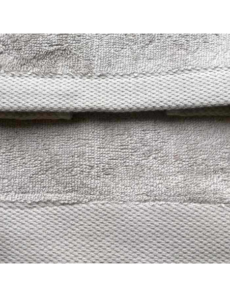 Asciugamani colorati in morbida spugna Made in Italy. Disponibili in 4 colori. Ospite + Viso