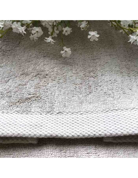 Asciugamani colorati in morbida spugna Made in Italy. Disponibili in 4 colori. Ospite + Viso