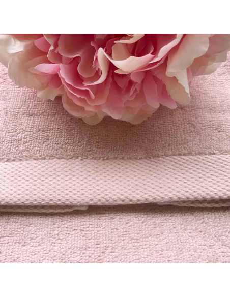 Asciugamani colorati in morbida spugna Made in Italy. Disponibili in 4 colori. Ospite + Viso