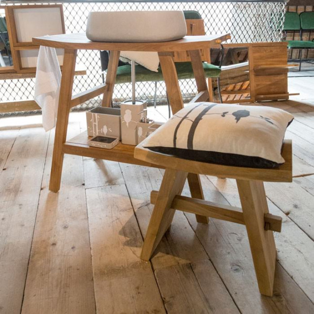 Sgabello in teak massello naturale e non trattato